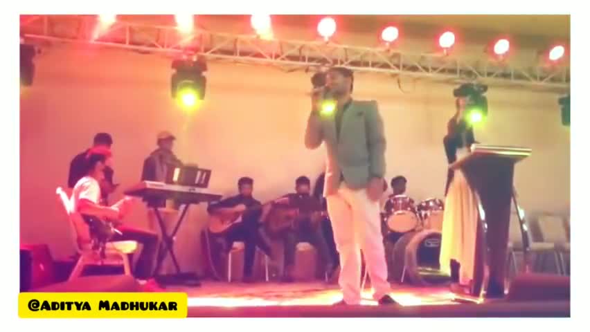 #aditya Madhukar perfoming live with Music Band The voice of Heart 💞
#adityamadhukar #NationalAnchor #singer