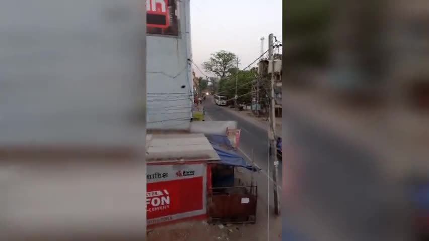गुमला: झारखंड में lockdown को 6 मई के सुबह 6 बजे तक बढ़ा दिया गया है। प्रशाशन इसका सख्ती से अनुपालन करें। #JharkhandLockdown#