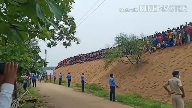 ये है देश के असली हिरो   #india_news #army #salute
