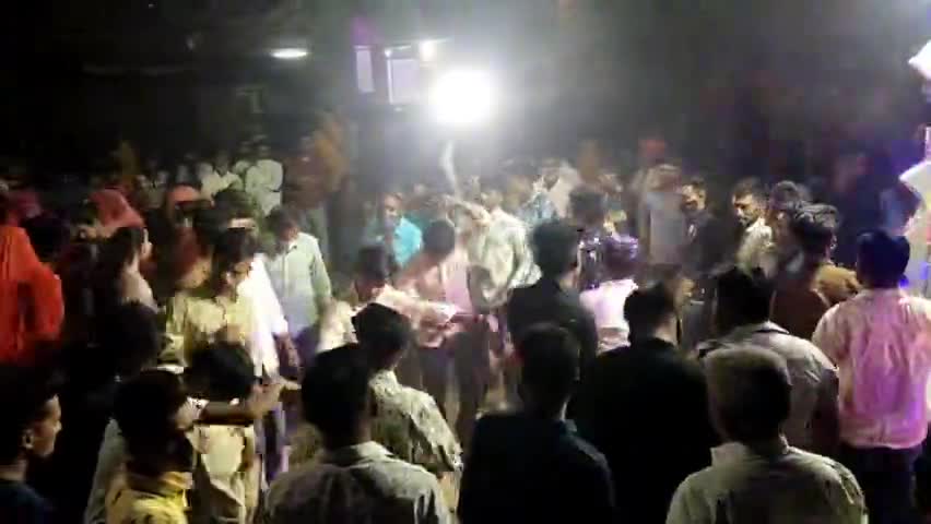 बड़गांव: मंगलवाड़ डूंगला पंचायत समिति में पिराना विलेज में सरकार के गाइडलाइन की धज्जियां उड़ती हुई। #news91 #24innews