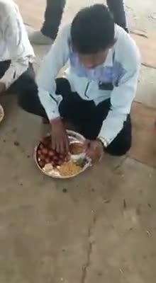 #शादी में #बारात ऐसे #10 #लोग गए तो #समझ लेना #1000 पिस #रसगुल्ला #खत्म