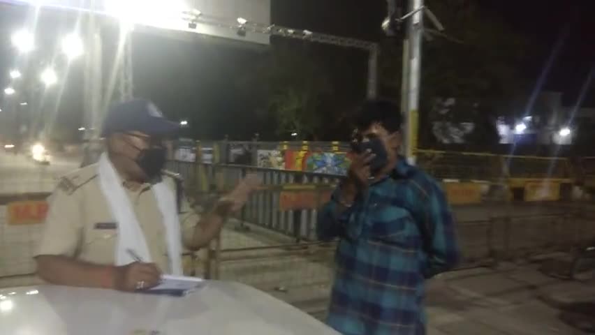 सतना सर्किट हाउस में कोरोना  कर्फ्यू के दौरान लगाई गई चेकिंग
#Mediapower@