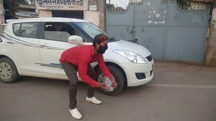 नियम का उल्लंघन करने पर कोई भी नहीं बच सकता चाहे वह छोटा हो या बड़ा आदमी
#mediapower@