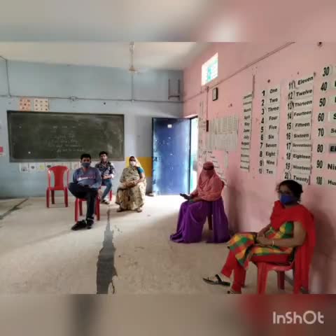 *नगर के मध्य डीपीएस स्कूल मे कीया जा रहा टीकाकरण*
#कोरोना #कुक्षी #धार