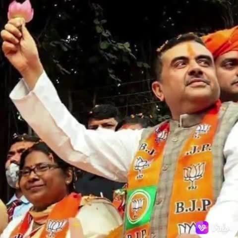 गली गली तेरी बात चली,
जियो रे बाहुबली...
नन्दीग्राम में ममता कोधूल चटाने बाले शेर को बधाई
#बंगाल_चुनाव 
💐💐💐💐💐💐💐💐