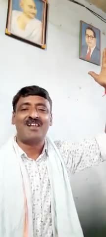 होने दो चरागा महलों को क्या हमको अगर दीवाली है
मजदूर हैं हम मजदूर हैं हम मजदूर की दुनियां काली है
#laboursday #मजदूरदिवस