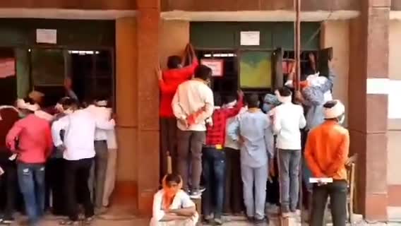 महरौनी ब्लाक में पहली बार आया मतगणना का रिजल्ट काफी देर से, दो दिन एक रात चलती हुई मतगणना काउंटिंग।
#coronabreaking
