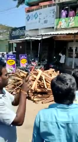 इसी तरह के वीडियो देखने के लिए हमें फॉलो जरुर करें और वीडियो को लाइक करना ना भूले #news ूज #लातेहार #गड़वा #लोहरदगा
