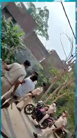 lockdown ka उल्लघंन करने वालों पे जढुआ में की गई करवाई #lockdown #gharbaithoindia #police