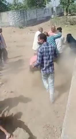 #भीलवाड़ा : पिता की चिता की अग्नि भी शांत नहीं हुई उससे पहले तीनों बेटों ने श्मशान में ही जमीनी विवाद कर जमकर मारपीट की