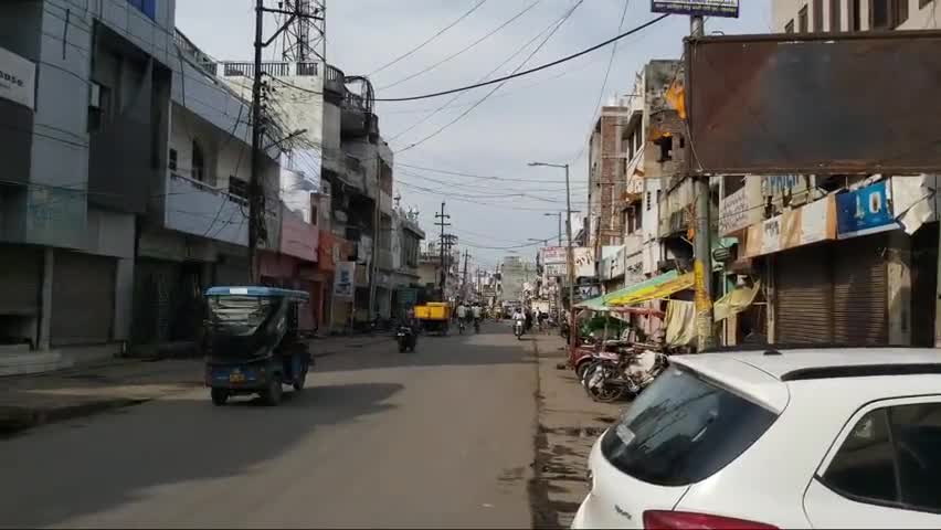 उत्तर प्रदेश सरकार द्वारा जारी गाइड लाइन के अनुरूप शनिवार व रविवार को विकेंड कर्फ्यू के दौरान पूरी बाजार बंद रहेगी #brh