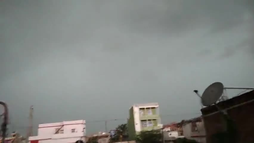 दरभंगा: #दरभंगा लक्ष्मी सागर में लगातार बारिश😮 होने की वजह से नदी नाले का पानी रोड पर आ गया😱#balramjha#शहाबुद्दीन