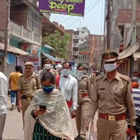 बाजार में उमड़ी भीड़ तो रोड पर उतरी उपजिलाधिकारी प्रियंका व कोतवाली प्रभारी आशुतोष सिंह
#covid19rules #coronacurfue