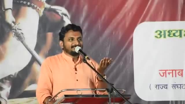 एक हिन्दू भाई का सोच मुसलमानो के प्रति के वो अपने देश से कितना प्यार करता है ! 
#HinduMuslimEkta #indiafightscorona