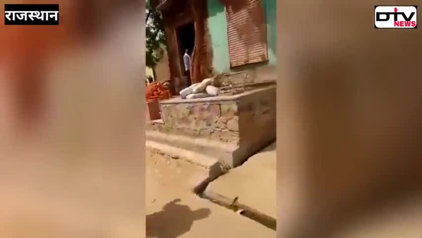 पुलिस वालों ने शादी का पका पकाया खाना फीकवाया और बारात में भगदड़ मची घर वापसी हुईं lockdown event...

#बारात #Lockdown