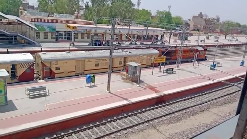 सूरतगढ़: सूरतगढ़ से #अनूपगढ़ पैसेंजर रेल पर #लॉकडॉउन का असर #करोना के चलते आज यात्री नहीं हुए सवार ﻿#सूरतगढ़