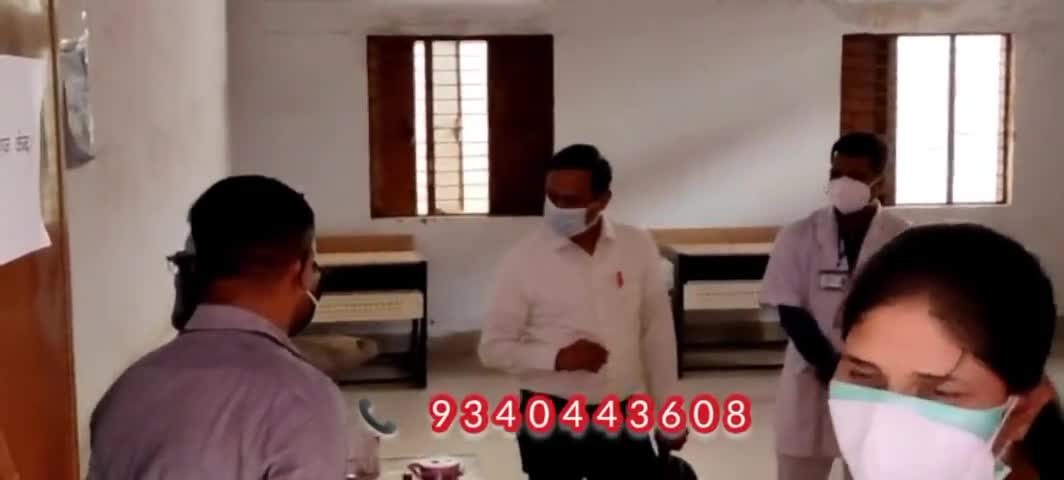 ● कलेक्टर ने पुलिस अधीक्षक के साथ कोविड केयर 
सेंटर एवं बैक्सीनेशन केंद्र का किया निरीक्षण
#corona_awarness #coronavir