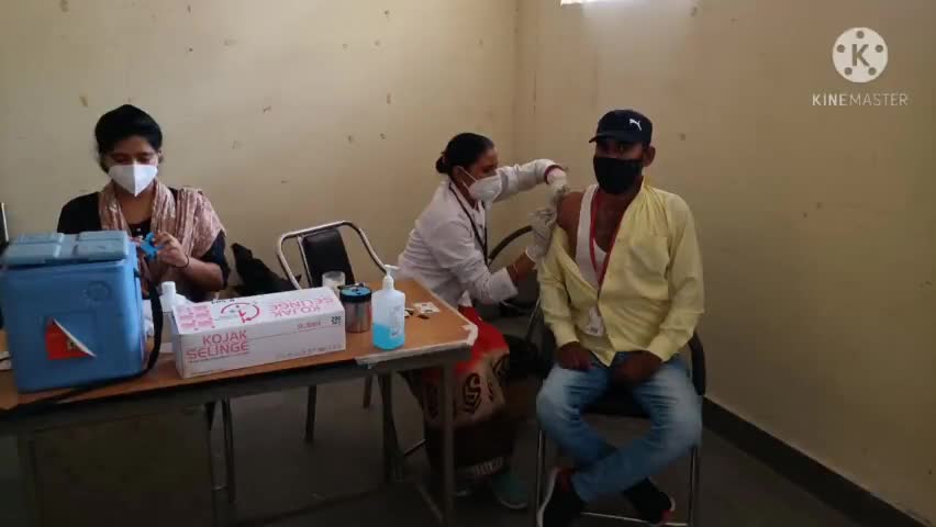 आज #COVISHIELD के साथ सफलतापूर्वक पहला टीका लगवाया है, सरकार का आभार पत्रकारों के लिए विशेष व्यवस्था की
#धन्यवाद