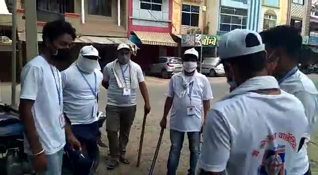 मै कोरोना वालियेन्टर अभियान के अन्तर्गत मोहल्लों व कवरेन्टीन एरिया आदि स्थान पर ड्यूटी करते कोरोना वालियेन्टर #गंधवानी