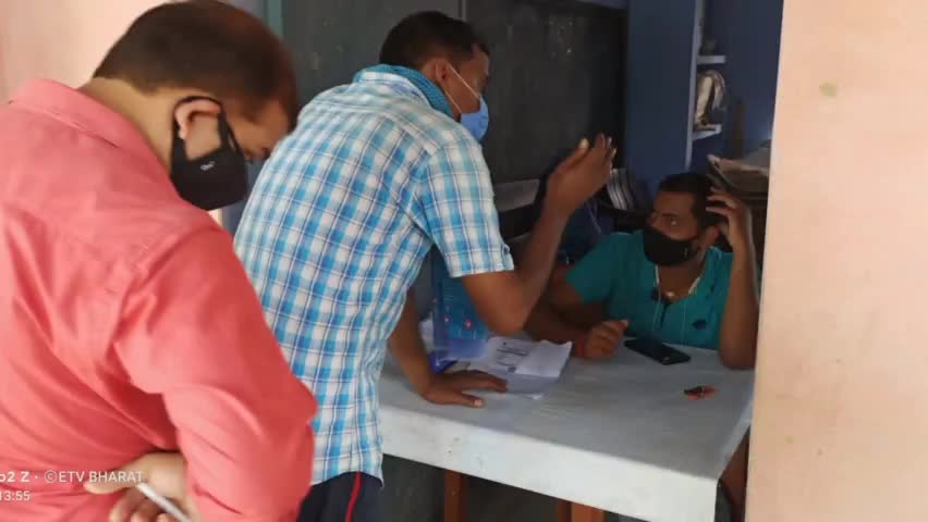 गोपालपुर: गोपालपुर पीएचसी के कुल 3 टीकाकरण केंद्र पर 190 लोगों को लगाया गया कोरोना का टीका #गोपालपुर