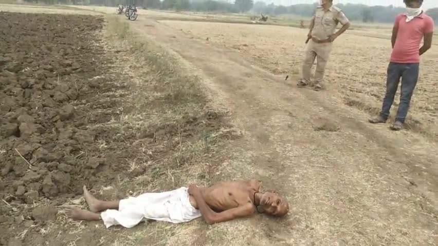 मिर्ज़ापुर: #मीरजापुर
पड़री थाना के पैड़ापुर चौकी अंतर्गत चौहान पट्टी गांव के ककरहां शिवान में एक अज्ञात व्यक्ति का शव मिला है।*