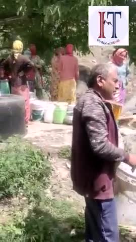 #सिरमौर जिले के #दुगाना गांव में पानी के लिए रविन्द्र रवि द्वारा 2009 में सेंक्शन स्कीम के बाद भी  त्राहि-त्राहि