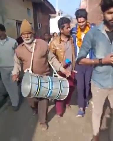 धनौरा: धनौरा विधानसभा के ग्राम बांसली से मिला बड़ों का आशीर्वाद।
#धनौरा
#धनौरा_विधानसभा_39