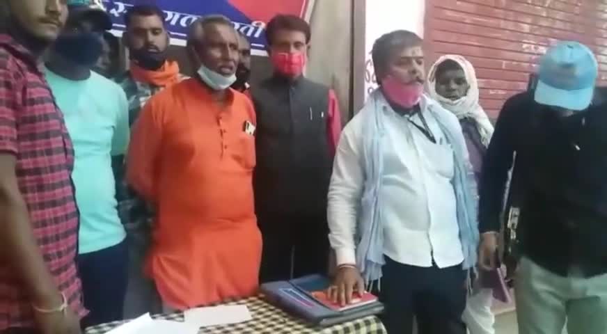 नटेरन: nateran में ग्राम नगर रक्षा समिति नए गोला बीट #30 गांव की कॉमेडी की रोकथाम हेतु मीटिंग रखी गई