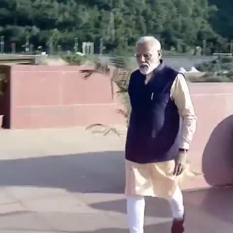 #भाषणजीवी, #केमराजीवी, #चुनावजीबी, ऑंसूजीबी, #जुमलाजीवी....
मोदी है तो यही मुमकिन हैं।