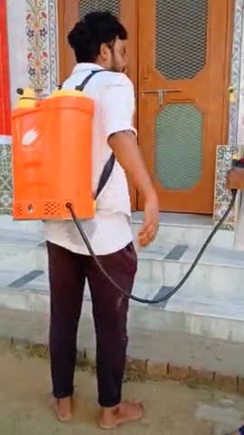 कॉरोना महामारी से बचने के लिए शहर शहर में सैनिटाइजर का छिड़काव #सैनिटाइजर #COVID #CORONA #VIRUS #SAFE