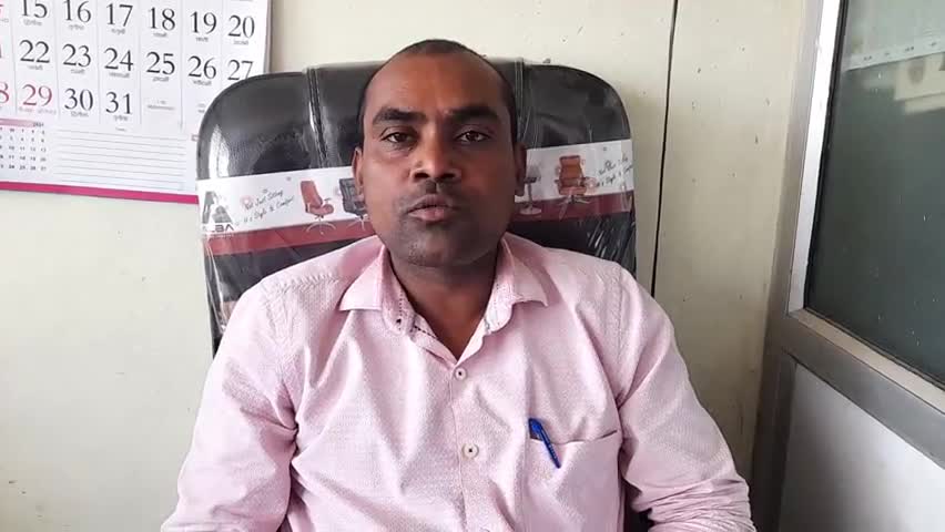 लॉकडाउन से उपजी समस्याओं पर अपनी बात रखते हुए मुन्ना लोधी संयोजक बहुजन क्रांति मोर्चा फतेहपुर
#covid19_update 
#lockdown