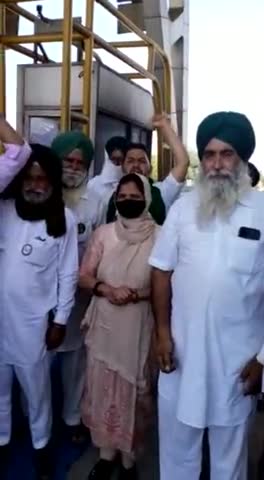पानीपत: इसराना में भी PM नरेंद्र मोदी का किसानों ने फूंका पुतला, मोदी सरकार के खिलाफ किया जोरदार प्रदर्शन
#kisanprotest