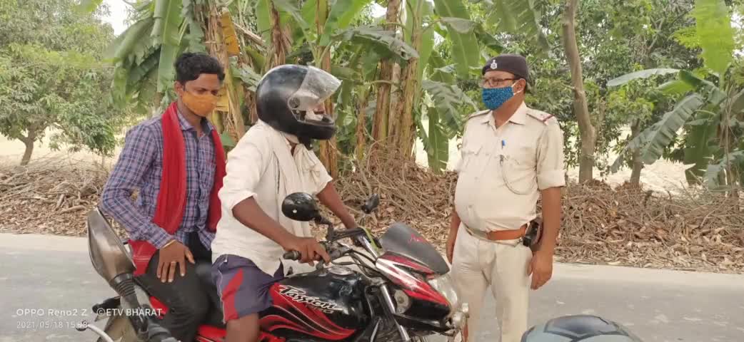 गोपालपुर: गोपालपुर पुलिस ने मकनपुर चौक पर चलाया वाहन व मास्क जांच अभियान, काटे ₹2050 के चालान #कोरोना #गोपालपुर