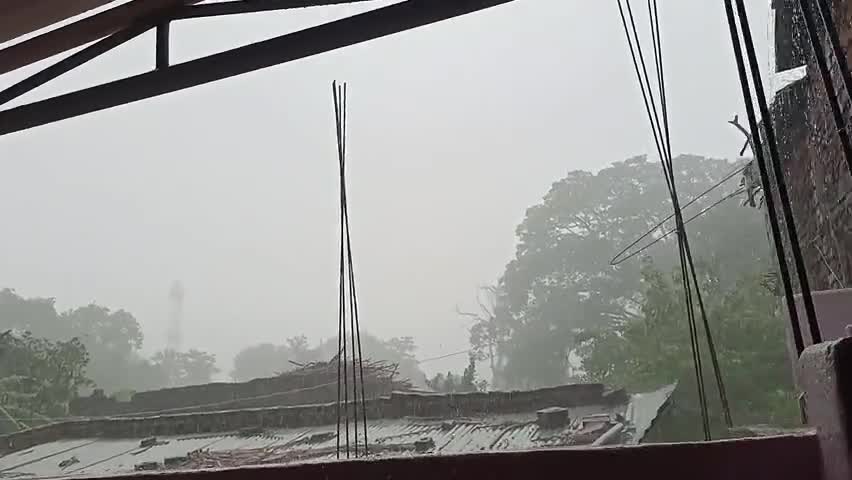 #जोरदार बारिश से जन जीवन हुई अस्त व्यस्त।