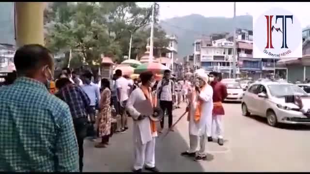 #मंडी में धाकड़ गैहरू लंबड़दार ने मुंशी के साथ संभाला लोगों को चेताने का जिम्मा