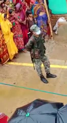 Jhajha News :-  देखिए एक बच्चे की मौत कितनी खतरनाक तरीके से हुई देखने के लिए जुटे आम जनता हुई भारी भीड़ #BittuRajYadav