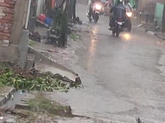 #baarish #mastikhorpraveen #चक्रवात_यास #news #publicverified #viral #darbhanga