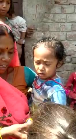 ओबरा: Gum huva ladaka ghar pahuchane me madad karo#is pyara sa balak ki
