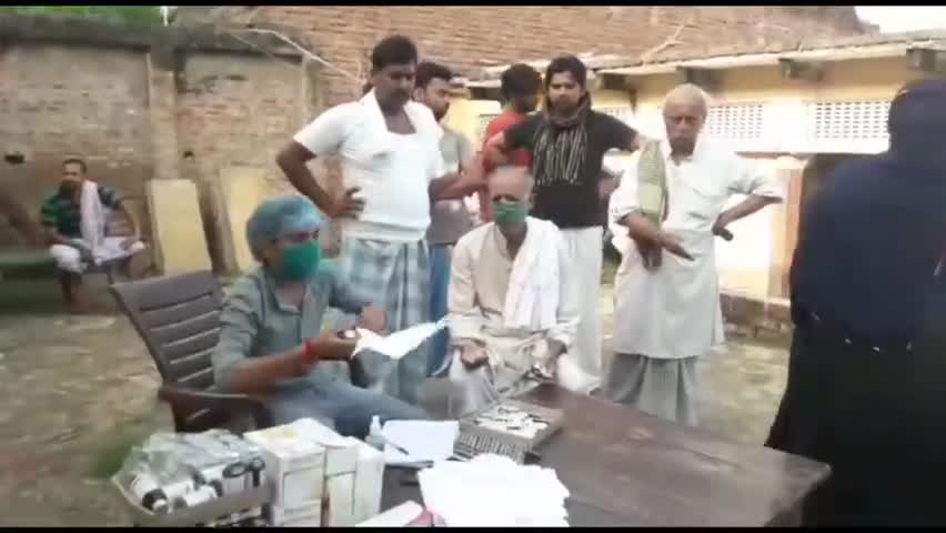 सेवराई: गोड़सरा मे घोषी सांसद अतुल राय के प्रयास से निःशुल्क स्वास्थ्य शिविर का किया गया आयोजन #स्वास्थ्य_शिविर