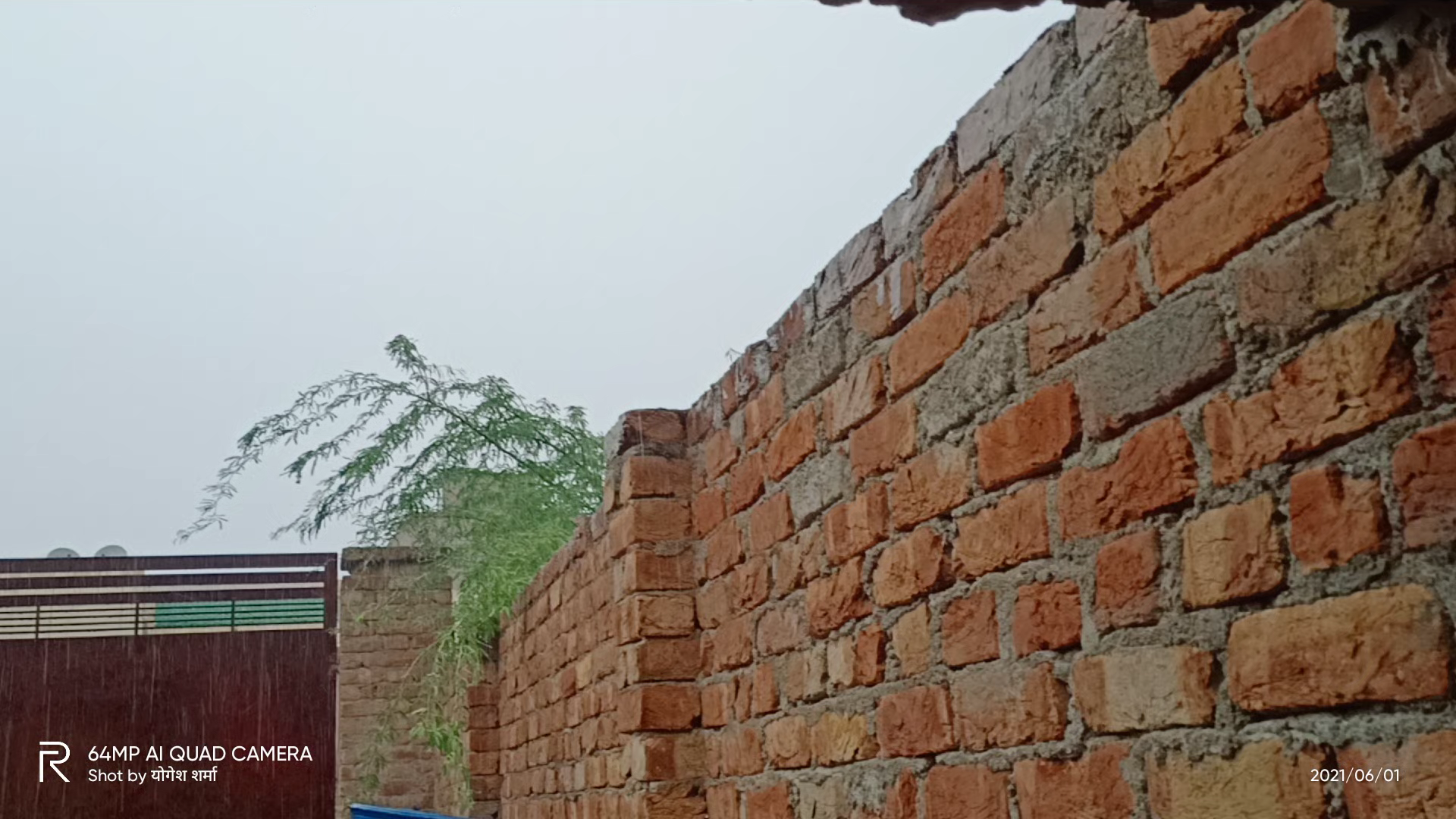 चूरू रामसरा में देर रात आई आधी भूचाल  ओर दिन में हुई जोरदार बरसात गर्मी से आमजन को राहत मिली #चूरू #रामसरा#योगेशशर्मा