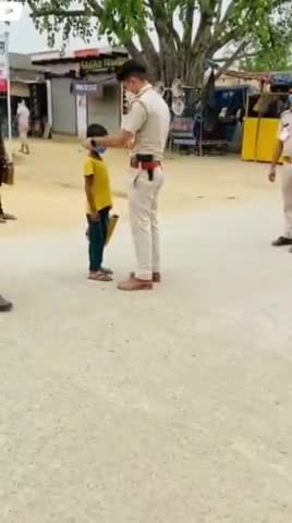 गरीबों जरूरतमंदो की हमेशा मदद करे मित्रो धन्यवाद #फॉलो_करें मित्रो