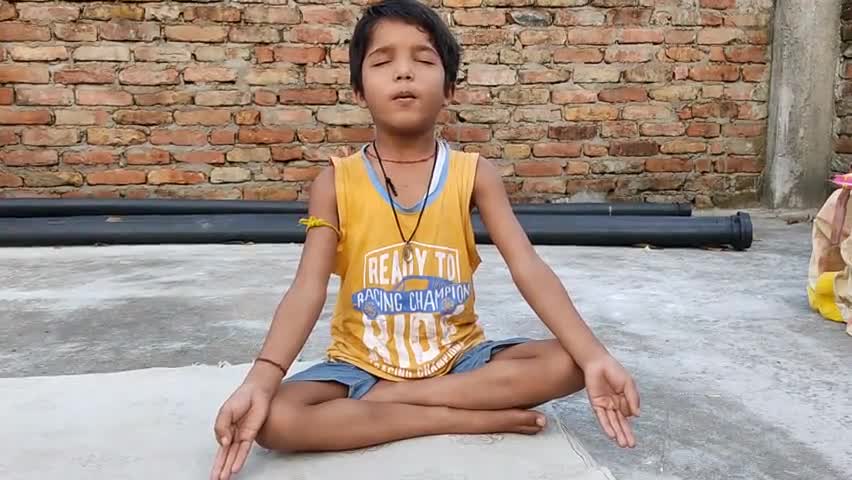 करो योग रहो निरोग 
छोटे बच्चे आकाश राज का संदेश आप भी करें योग 🙏🙏🙏 #आकाश