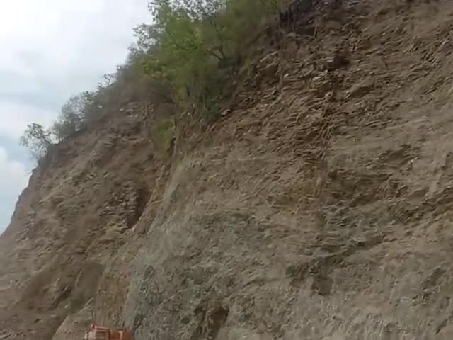 लोहाघाट: national high#champawatnews way hui dhawast moukot me#pithoragarh