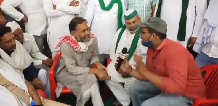 टोहाना, हरियाणा में किसान मांग कर रहे हैं कि या तो हमारे साथियों को रिहा करो,या फिर हमे भी गिरिफ्तार करो। #farmers_prot