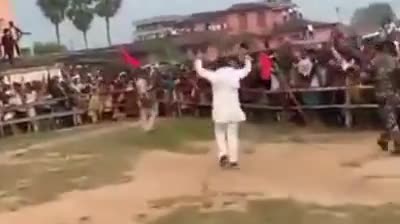 गहराई अस्पर्शित रहे स्थितियों के संघात से..
सागर बिखर नही जाता हवाओ के आघात से..!

#YouthLeader ❣️🔥 #तेजस्वी_भवः_बिहार