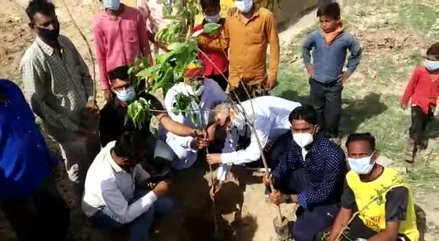 मूंडवा: रुण के राजकीय स्वास्थ्य केंद्र पर किया गया पौधारोपण #environmentday #nagaur