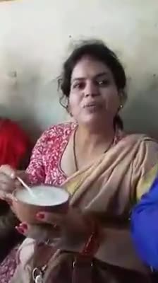 इंदौर से आये शर्मा परिवार ने खोली मोदी के संसदीय क्षेत्र बनारस की पोल...
#modi_job_do