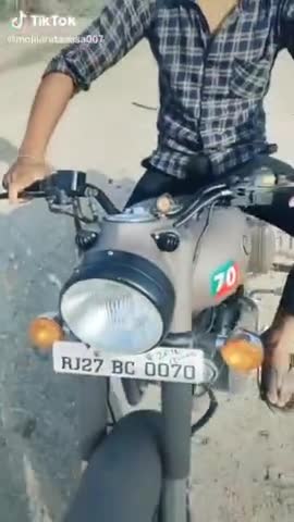mojila Ratan Saa from Baghera Bhilwara Rajasthan
#Mojilaratansaa #kharol #bhilwara #gangapur