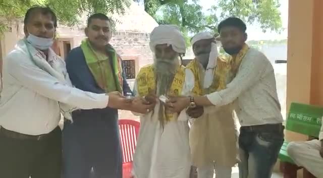 नर सेवा नारायण सेवा : अखिल भारतीय युवा संघ एवं  जन जागृति मंच 
युवाओं ने बांटी इअर और आई ड्राप 
#Abys #JJM