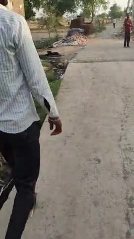 #मेरी_पंचायत_मेरी_जान 
मानव विकास समिति उत्तर प्रदेश में अपनी पंचायत के गांव को देखने निकली लोगों की पहचान स्वच्छ गांव